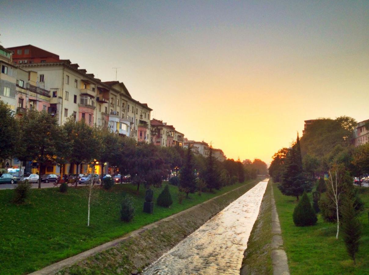 New Lovely Full Of Light Ap In Tirana Exterior photo